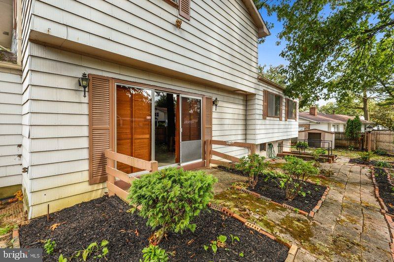 6308 Wayles Street Springfield, VA 22150 - Photo 35 of 36