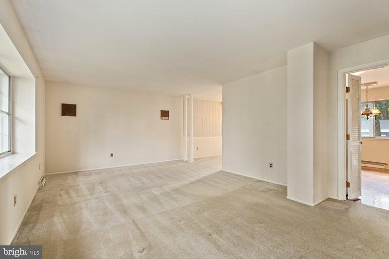 6308 Wayles Street Springfield, VA 22150 - Photo 7 of 36