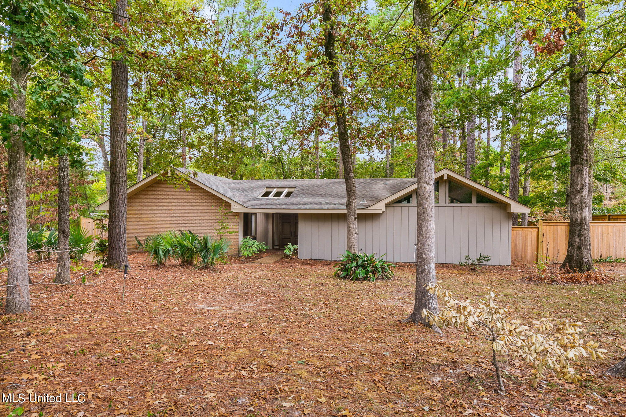129 Whippoorwill Road Brandon, MS 39047 - Photo 51 of 51 1-web-or-mls-129 Whippoorwill-3