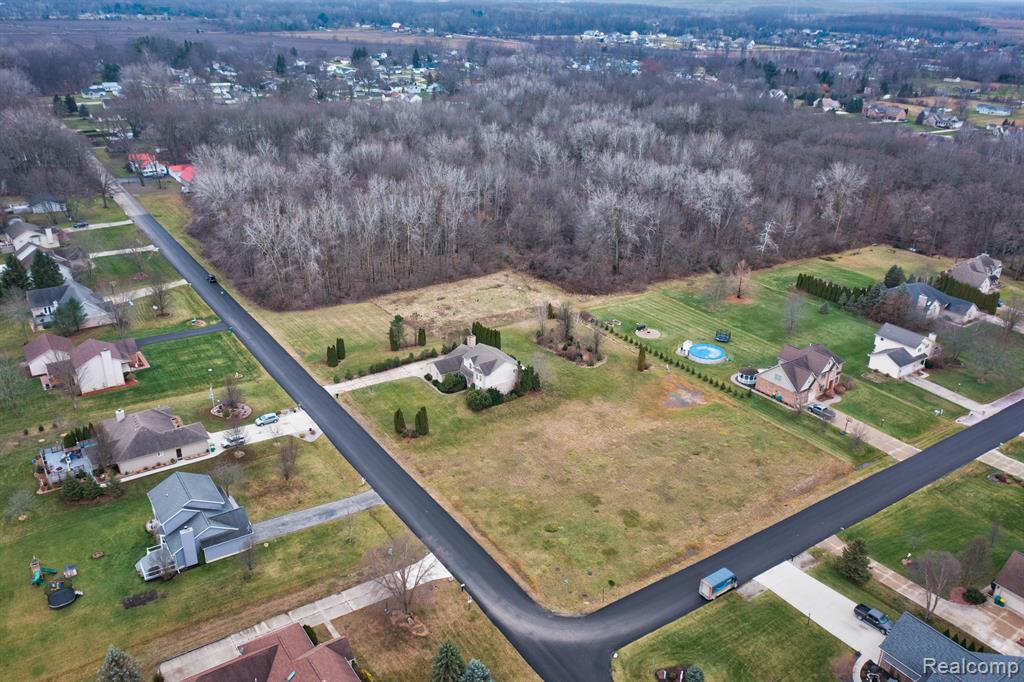25320 Bernadine Road New Boston, MI 48164 - Photo 40 of 43 Gallery Image 40