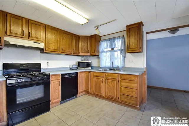 $95,000 | 69 South State Street, Ripley, NY 14775