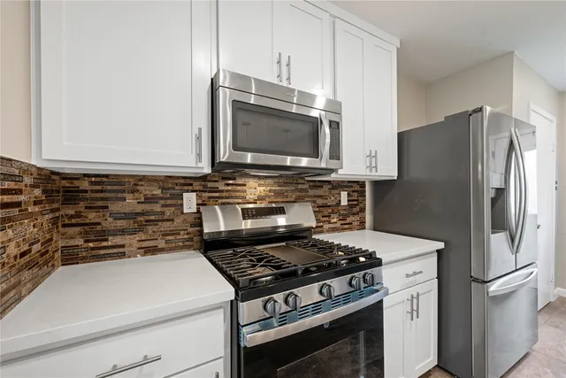 $1,850 | 12050 Sela Lane, Houston, TX 77072