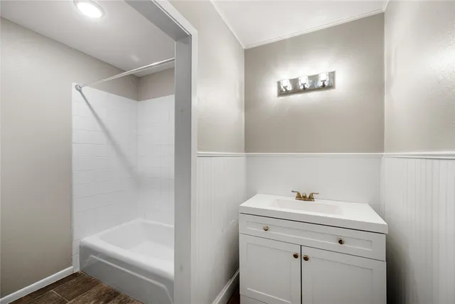 $1,850 | 12050 Sela Lane, Houston, TX 77072