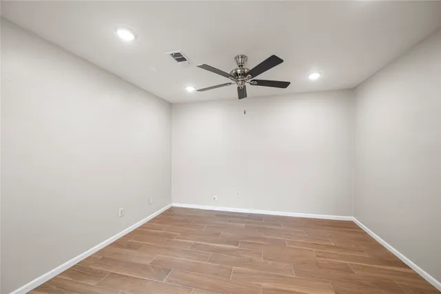 $1,950 | 12050 Sela Lane, Houston, TX 77072