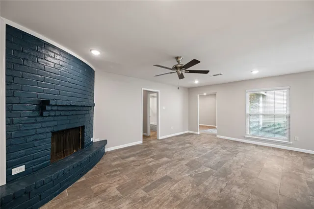 $1,950 | 12050 Sela Lane, Houston, TX 77072