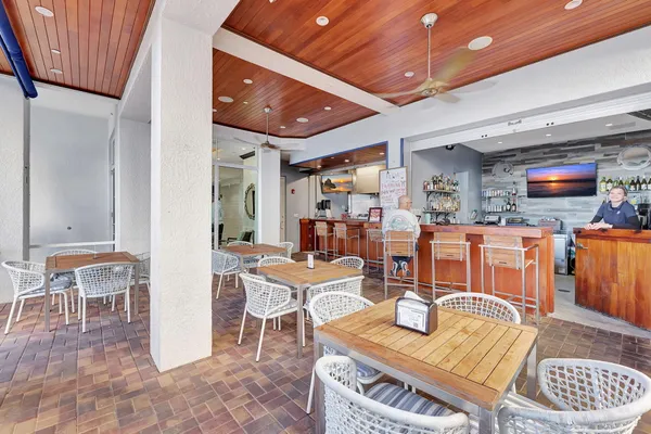 $7,000 | 675 Northwest Flagler Avenue, Unit 202, Stuart, FL 34994