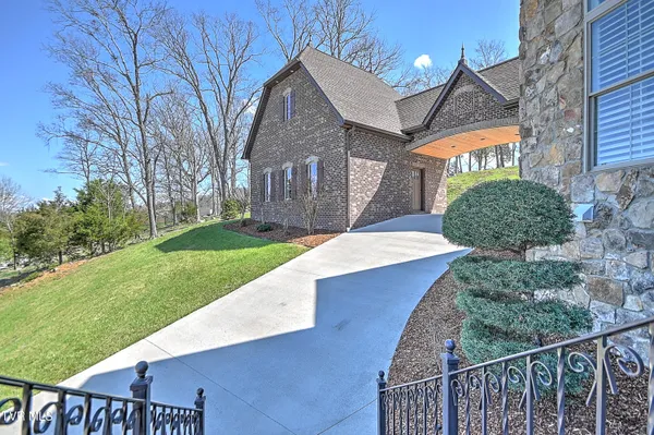 $1,450,000 | 1624 Conestoga Pass, Johnson City, TN 37601