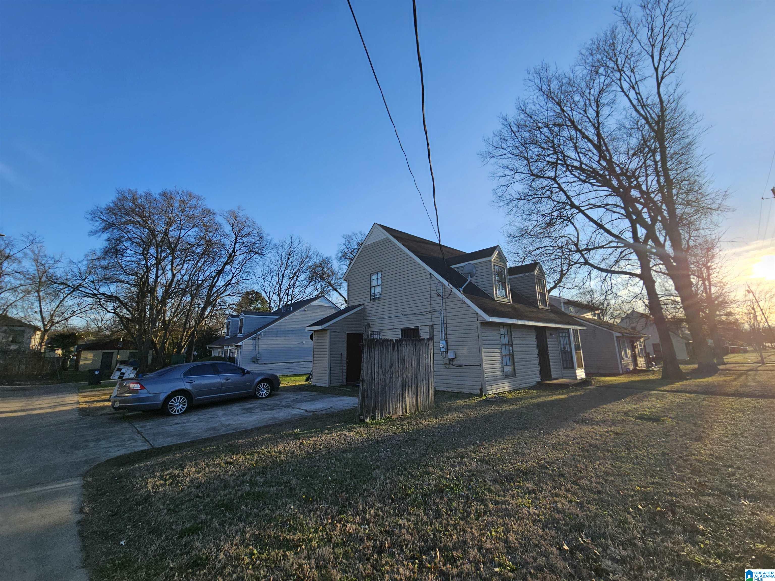 700 18th Pl Lane Southwest Birmingham, AL 35211 - Photo 4 of 7