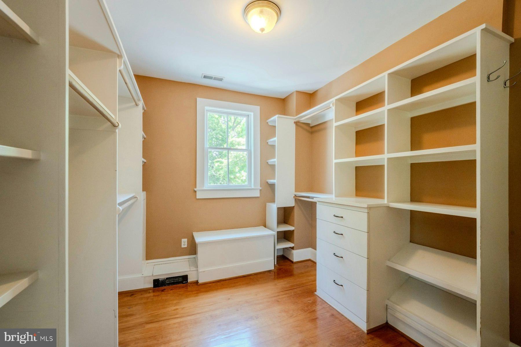 208 Edwards Ferry Road Northeast Leesburg, VA 20176 - Photo 45 of 76
