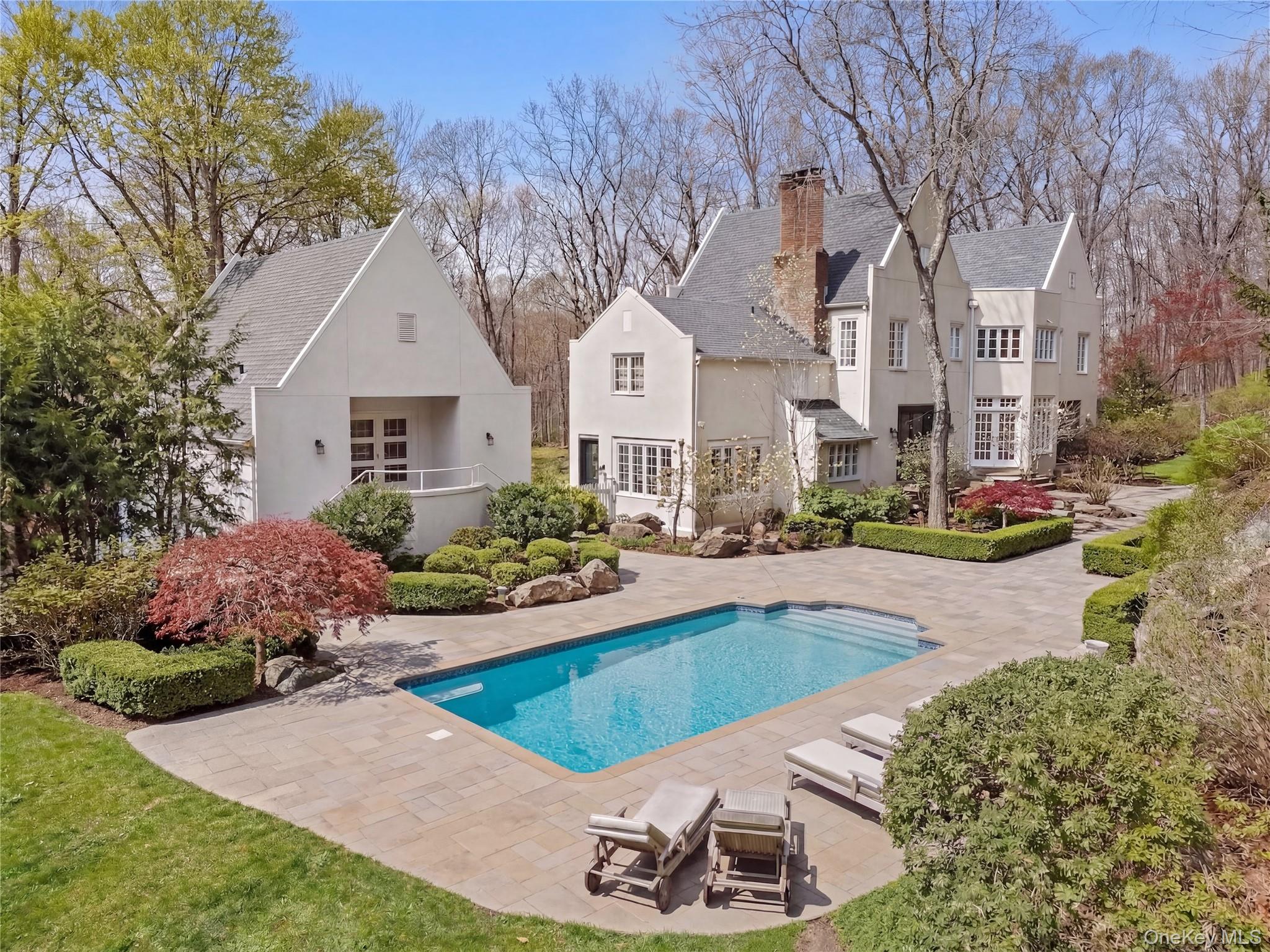 17 Spyrock Road Pound Ridge, NY 10576 - Photo 3 of 38