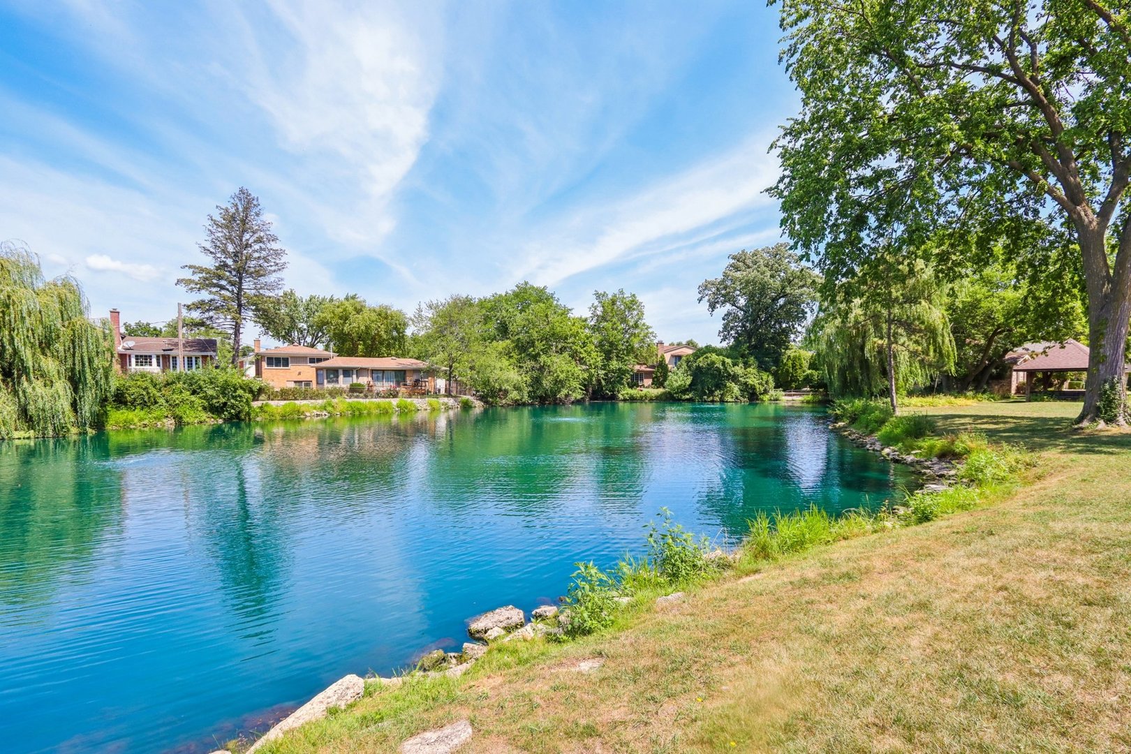 6527 Maple Street Morton Grove, IL 60053 - Photo 32 of 35 a view of lake