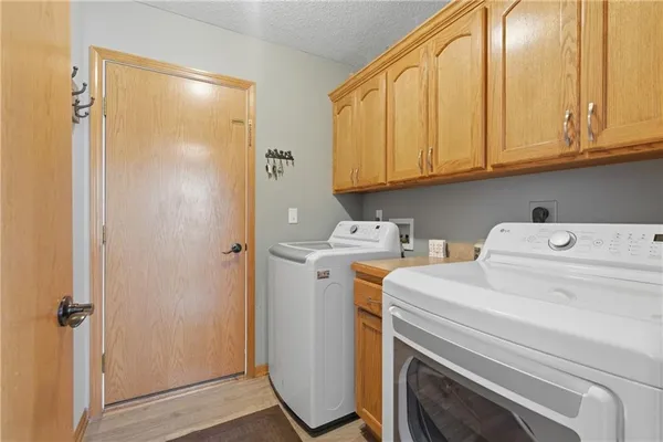$409,900 | 3206 Steel Circle, Harrisonville, MO 64701