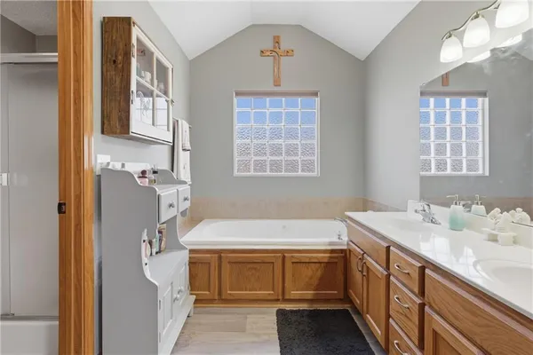 $409,900 | 3206 Steel Circle, Harrisonville, MO 64701