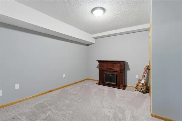 $409,900 | 3206 Steel Circle, Harrisonville, MO 64701