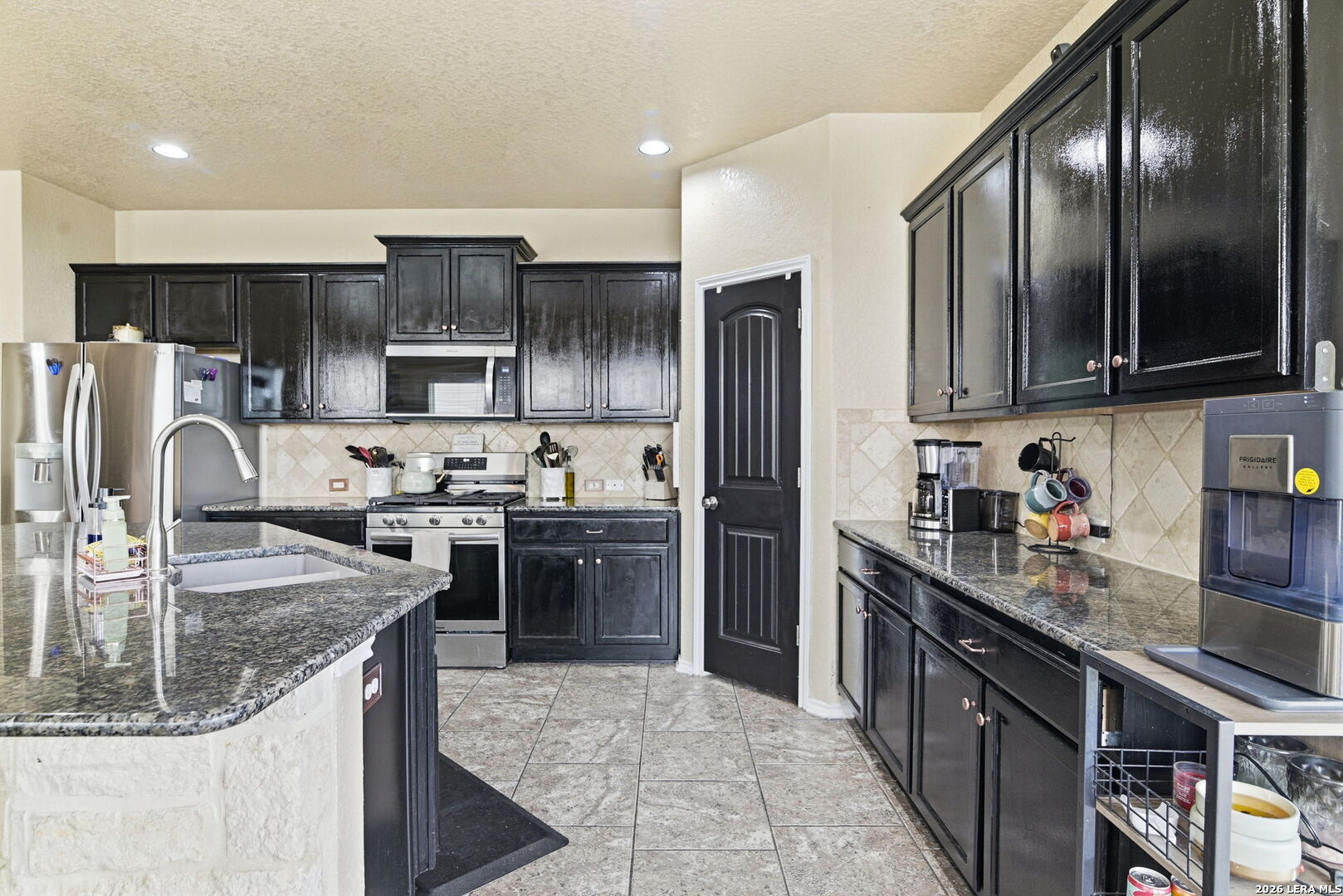10232 Colonel Ridge Schertz, TX 78154 - Photo 9 of 31