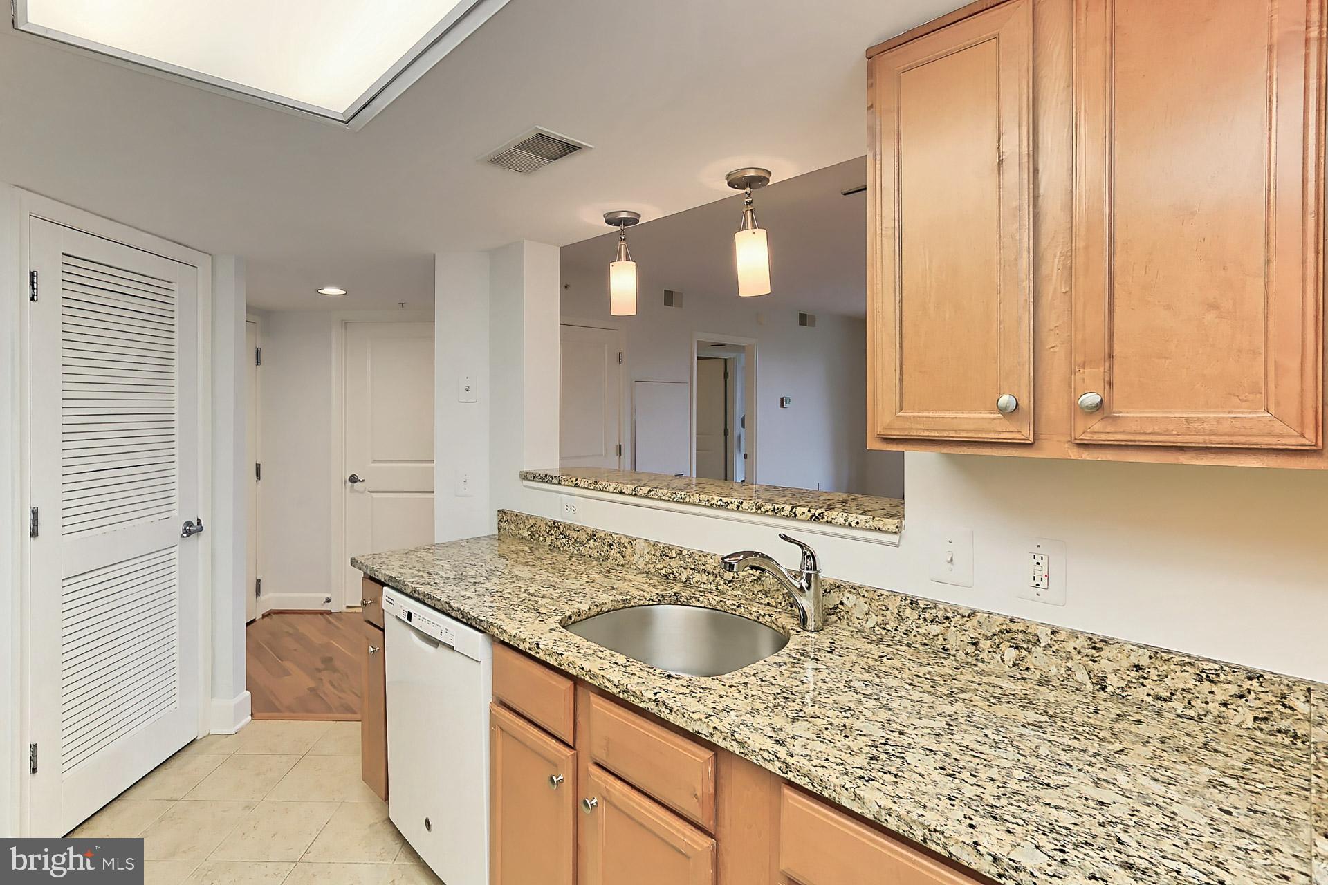 11800 Sunset Hills Road, Unit 513 Reston, VA 20190 - Photo 12 of 43