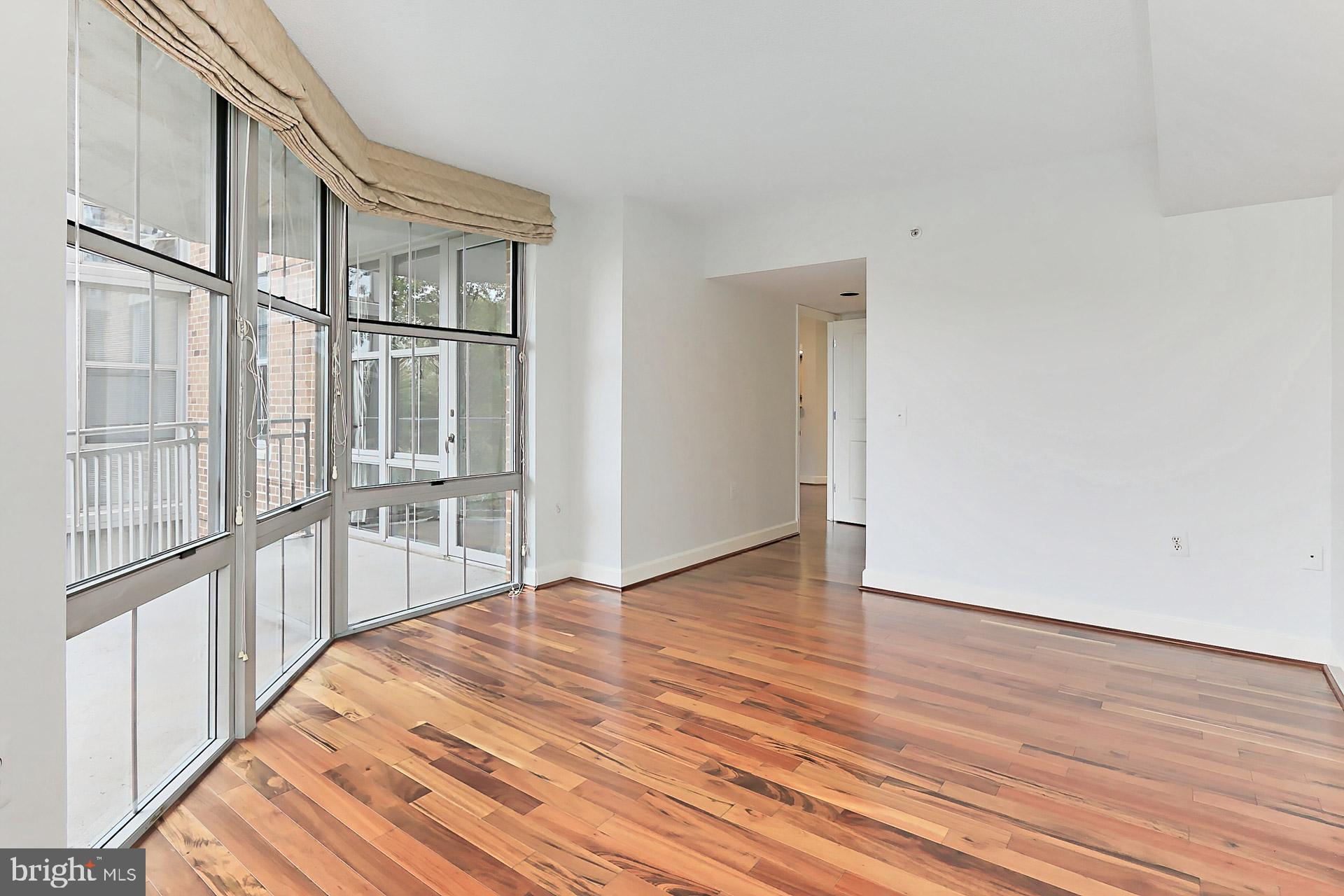 11800 Sunset Hills Road, Unit 513 Reston, VA 20190 - Photo 27 of 43 Secondary bedroom