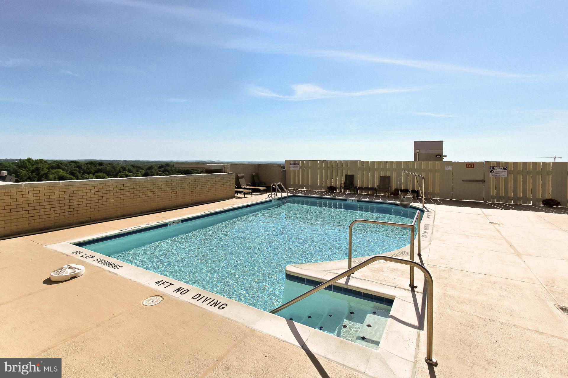 11800 Sunset Hills Road, Unit 513 Reston, VA 20190 - Photo 37 of 43 Roof top pool