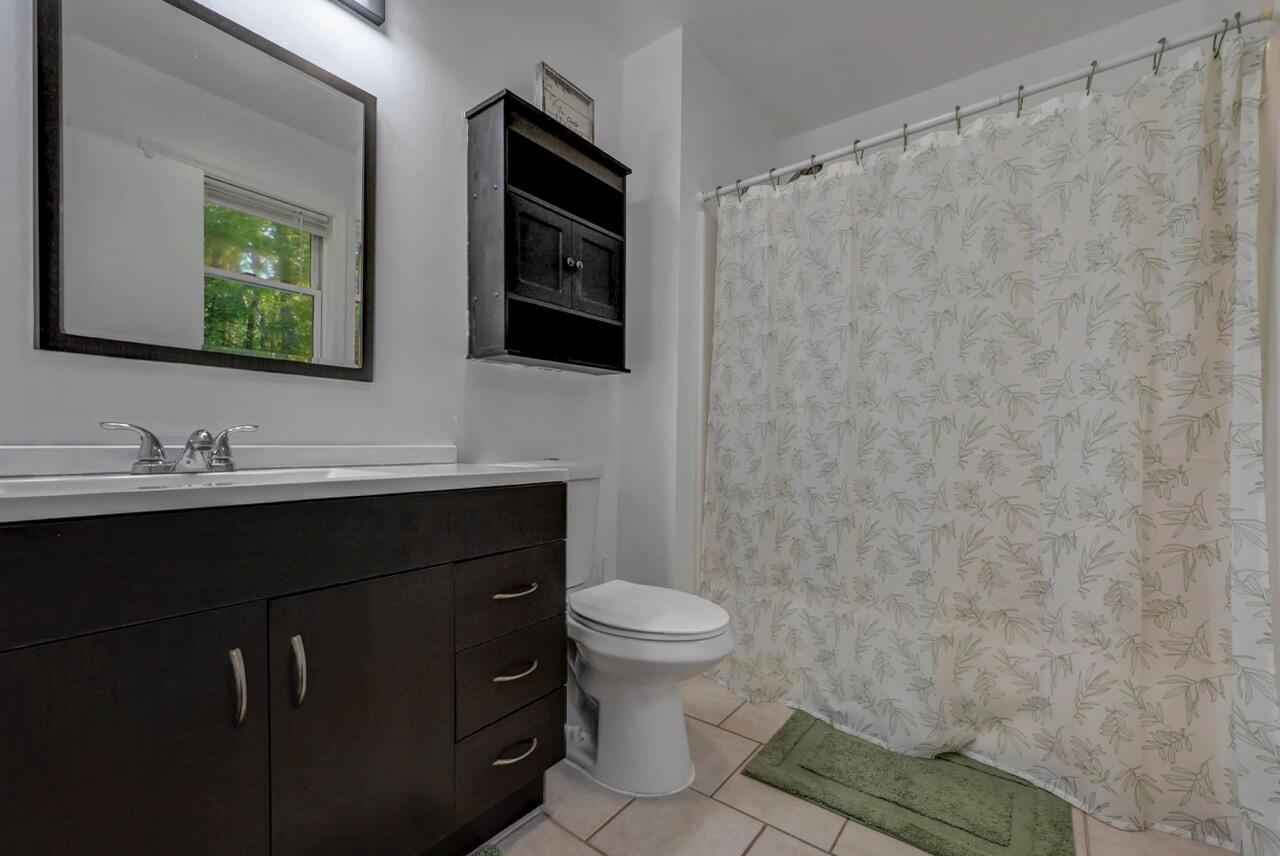 531 Chancellor Road East Stroudsburg, PA 18302 - Photo 44 of 61 Mini Suite Full Bath
