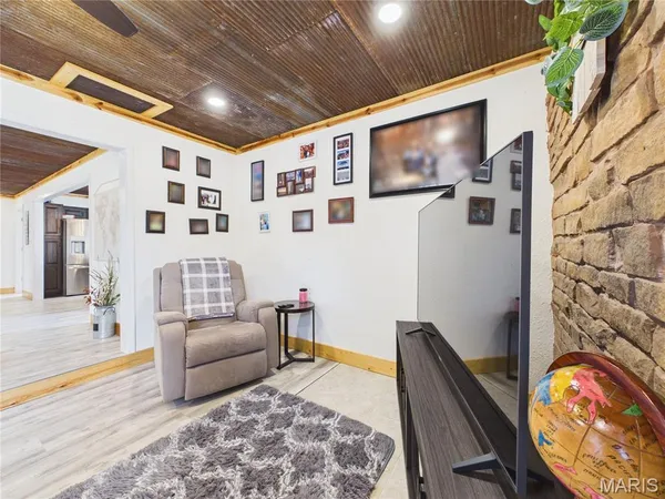 $255,000 | 1855 County Road 459, Poplar Bluff, MO 63901