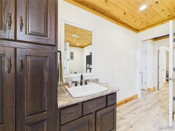 $255,000 | 1855 County Road 459, Poplar Bluff, MO 63901