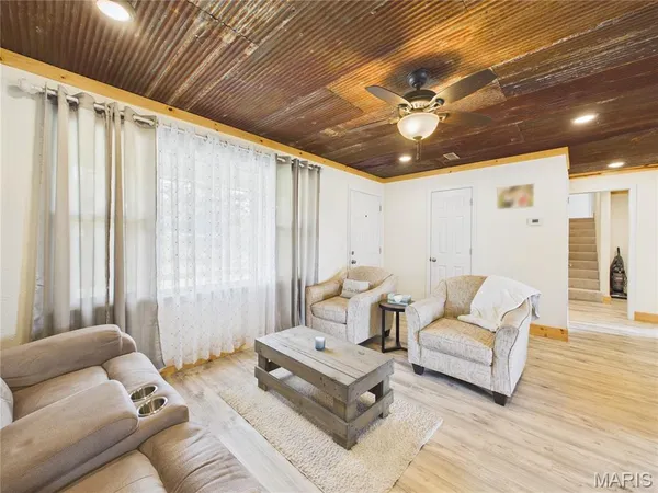 $255,000 | 1855 County Road 459, Poplar Bluff, MO 63901