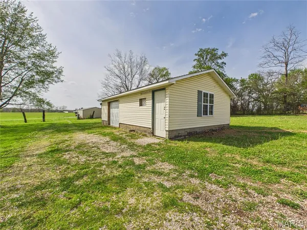 $255,000 | 1855 County Road 459, Poplar Bluff, MO 63901