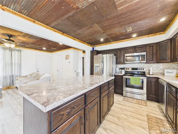 $255,000 | 1855 County Road 459, Poplar Bluff, MO 63901