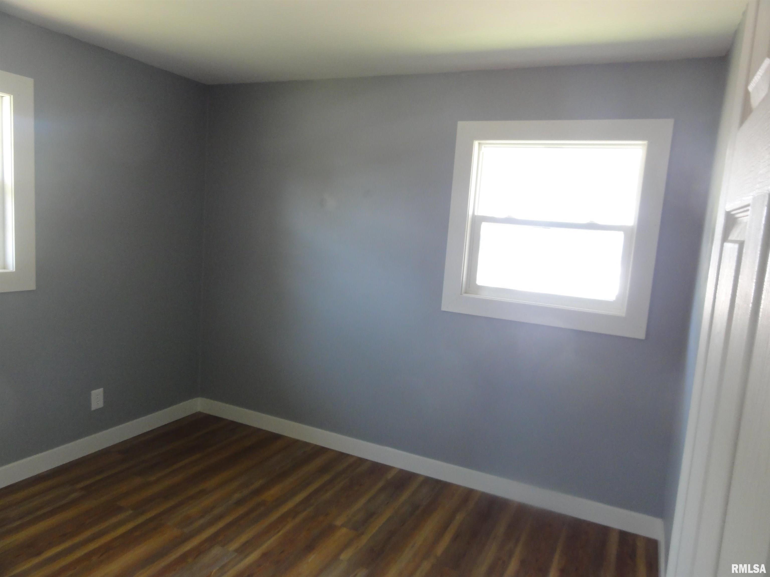 5519 North Hamilton Road Peoria, IL 61614 - Photo 12 of 16 Gallery Image 12