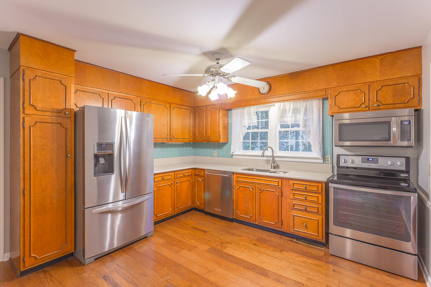 910 Crown Point Road East Signal Mountain, TN 37377 - Photo 24 of 63 910 Crown Point-94