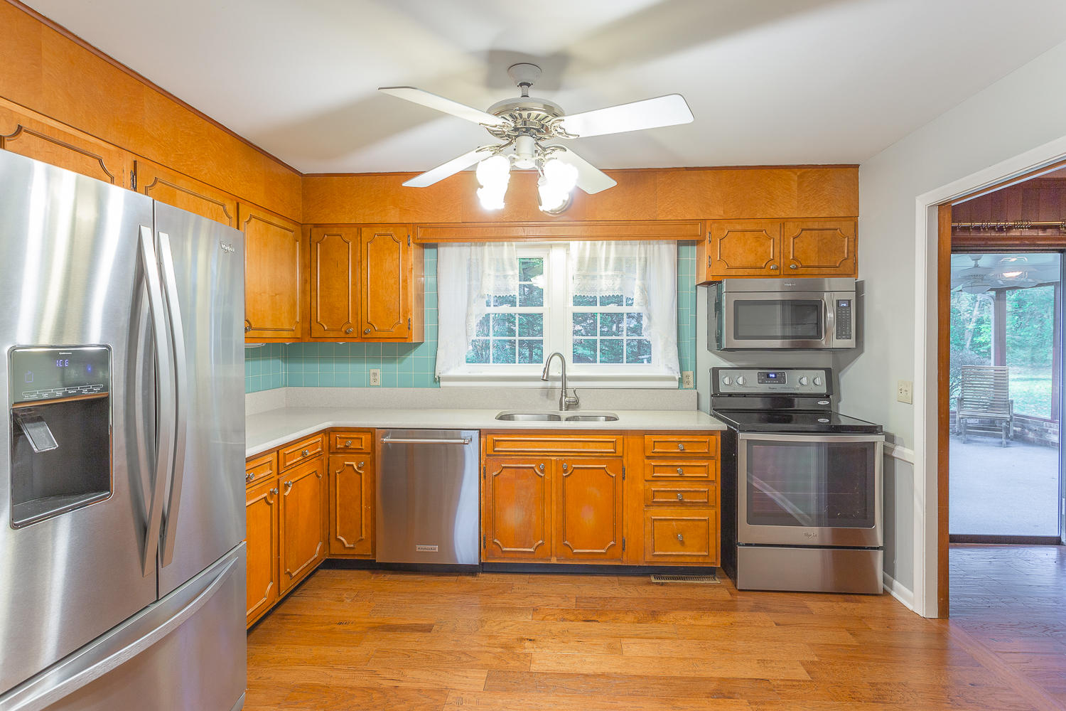 910 Crown Point Road East Signal Mountain, TN 37377 - Photo 25 of 63 910 Crown Point-95