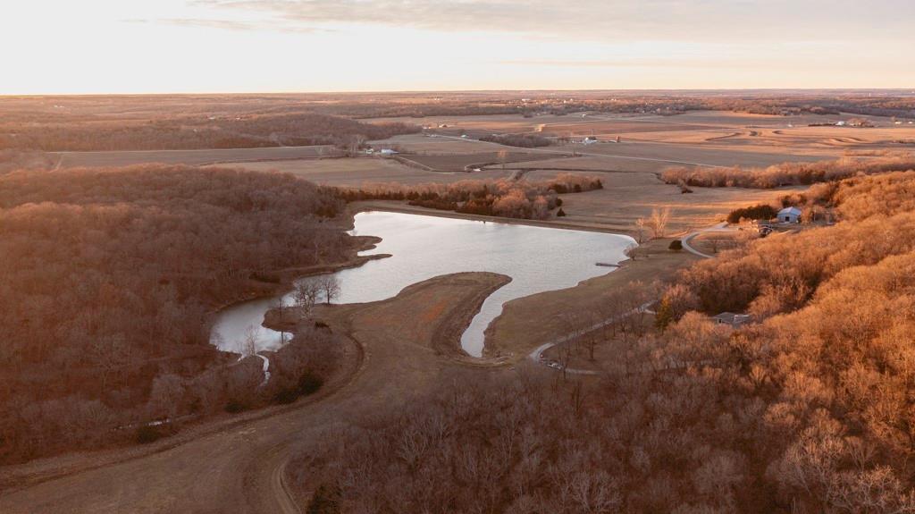 862 East 900th Road Lawrence, KS 66047 - Photo 3 of 96