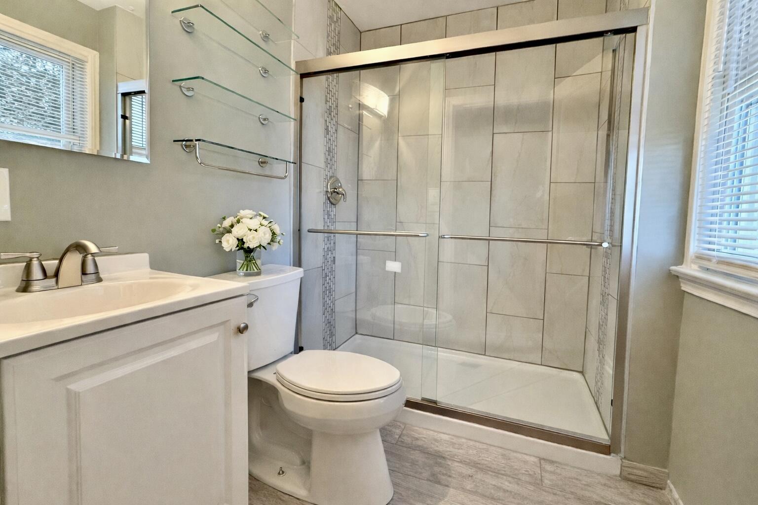 3728 South 19th Street Milwaukee, WI 53221 - Photo 6 of 14 52B1D3A0-C8DA-4090-A6CC-6C59EFC5A922