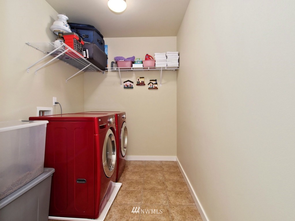 15908 Southeast 164th Place Renton, WA 98058 - Photo 14 of 19 Gallery Image 14