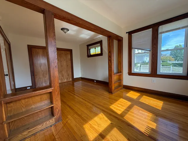 $2,600 | 556 Hawley Avenue, Bridgeport, CT 06606