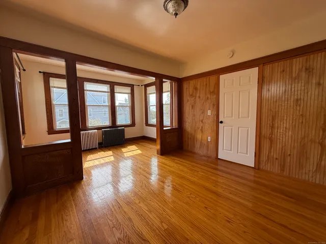 $2,600 | 556 Hawley Avenue, Bridgeport, CT 06606