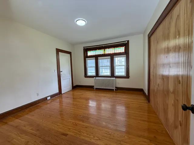 $2,600 | 556 Hawley Avenue, Bridgeport, CT 06606