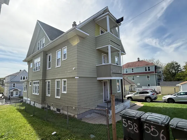$2,600 | 556 Hawley Avenue, Bridgeport, CT 06606