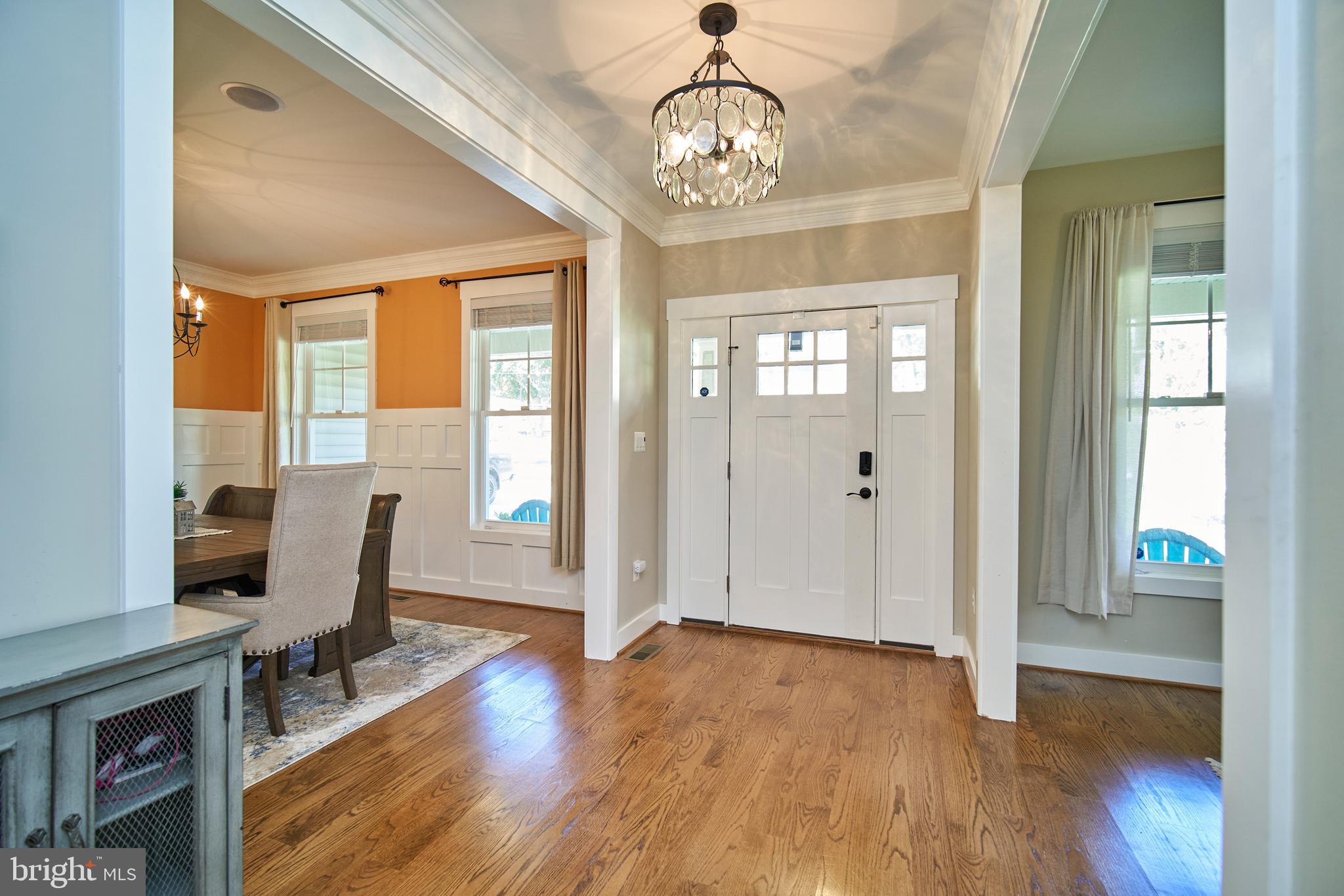 3117 Spring Drive Alexandria, VA 22306 - Photo 2 of 48 Spacious entry - 9 ft ceilings, lovely trim work
