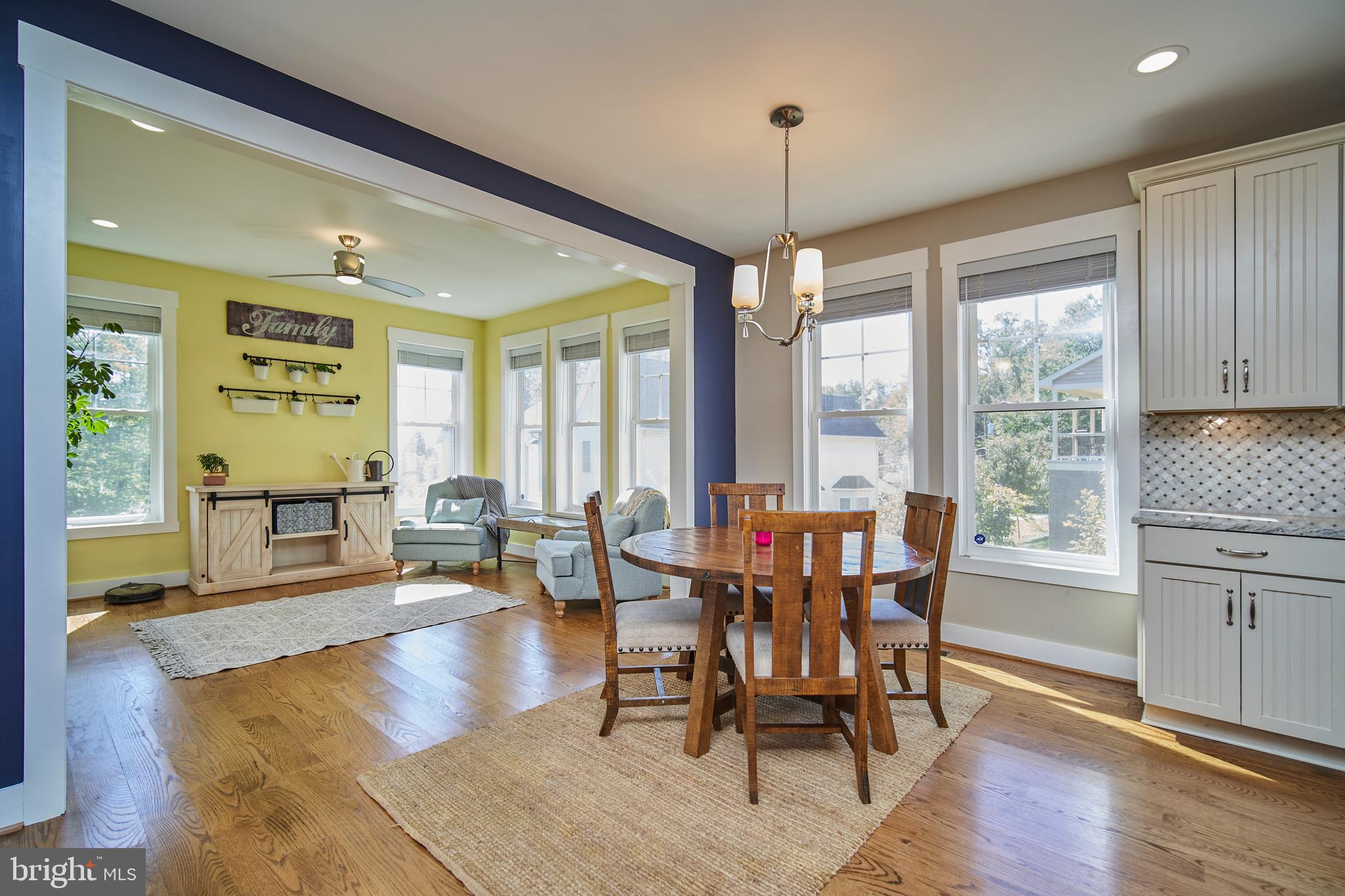 3117 Spring Drive Alexandria, VA 22306 - Photo 10 of 48 Large eating space