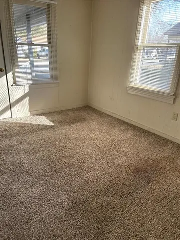 $1,200 | 205 North Las Vegas Trail, White Settlement, TX 76108