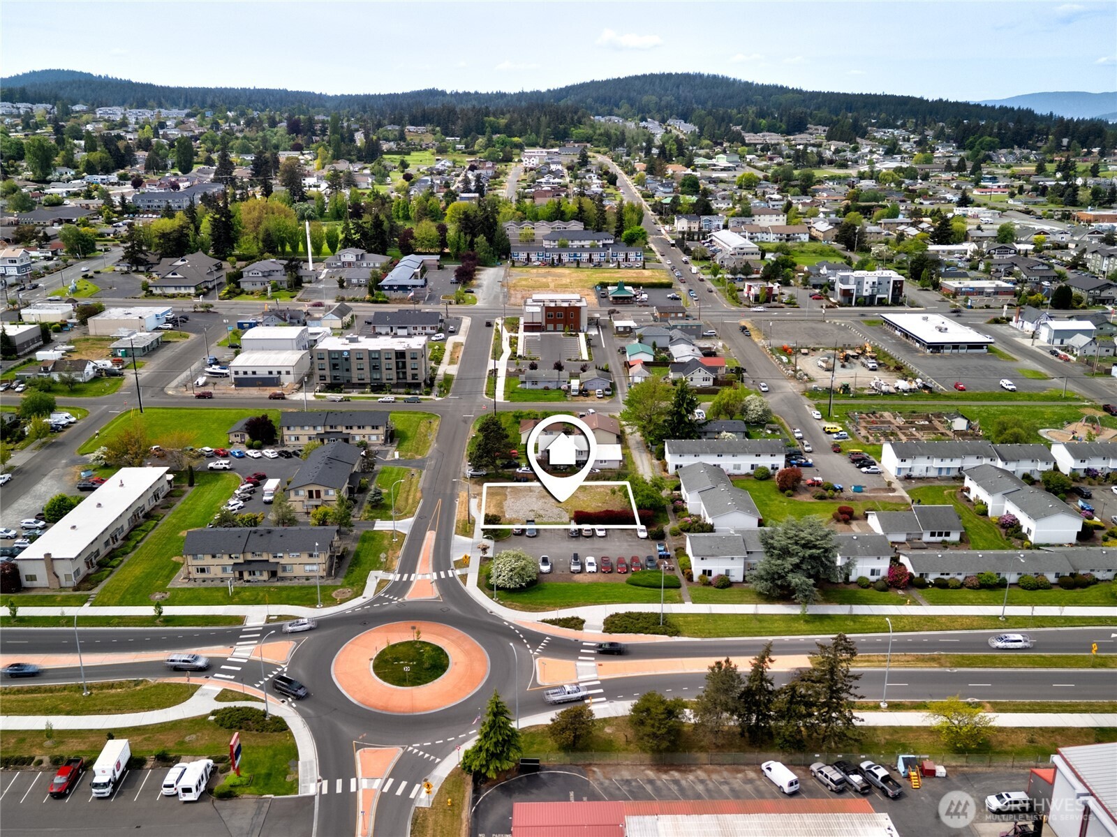 810 30th Street Anacortes, WA 98221 - Photo 1 of 20 a view of a city