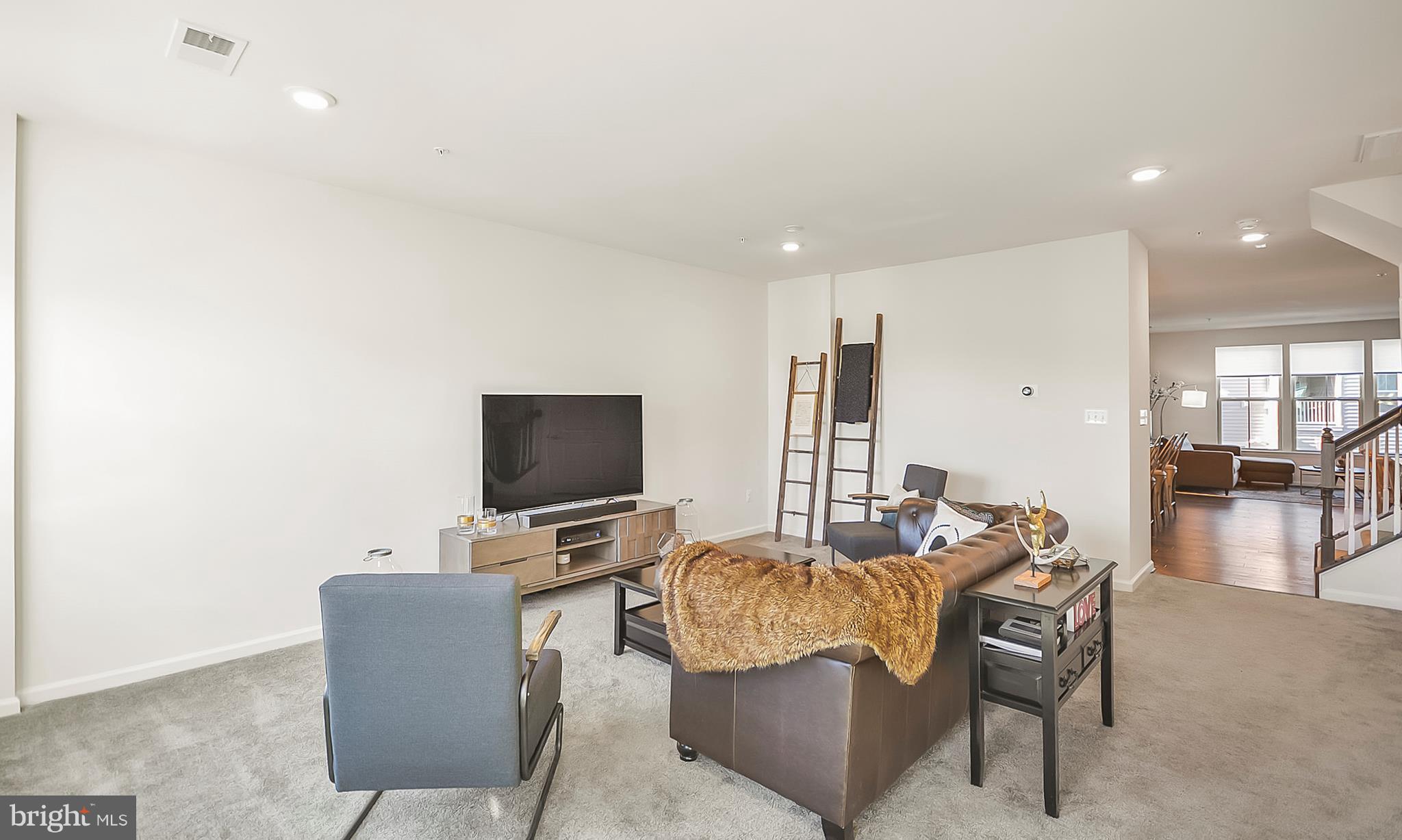5946 Leben Drive Frederick, MD 21703 - Photo 13 of 23 Living Room