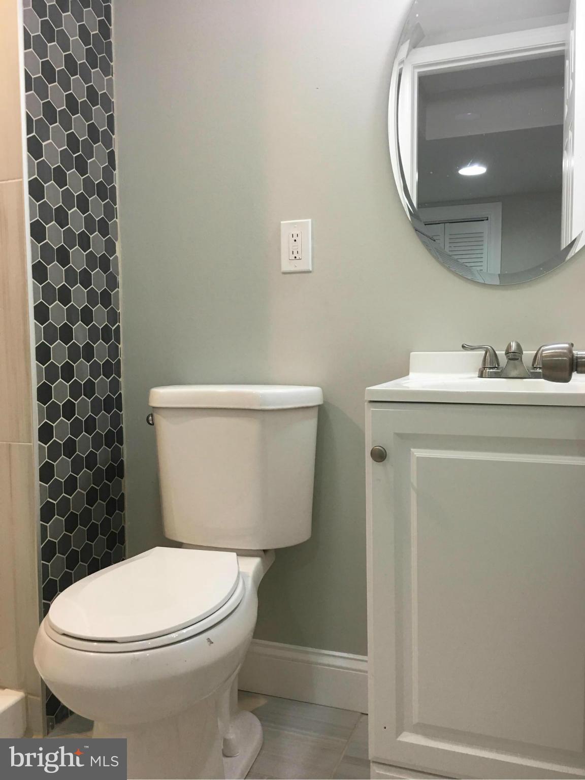 8000 Kimberly Road Baltimore, MD 21222 - Photo 13 of 30 Bath