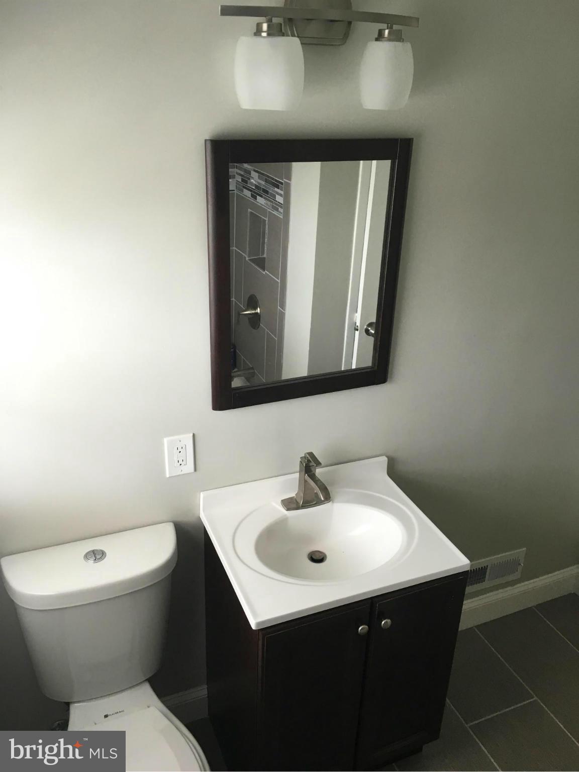 8000 Kimberly Road Baltimore, MD 21222 - Photo 23 of 30 Bath