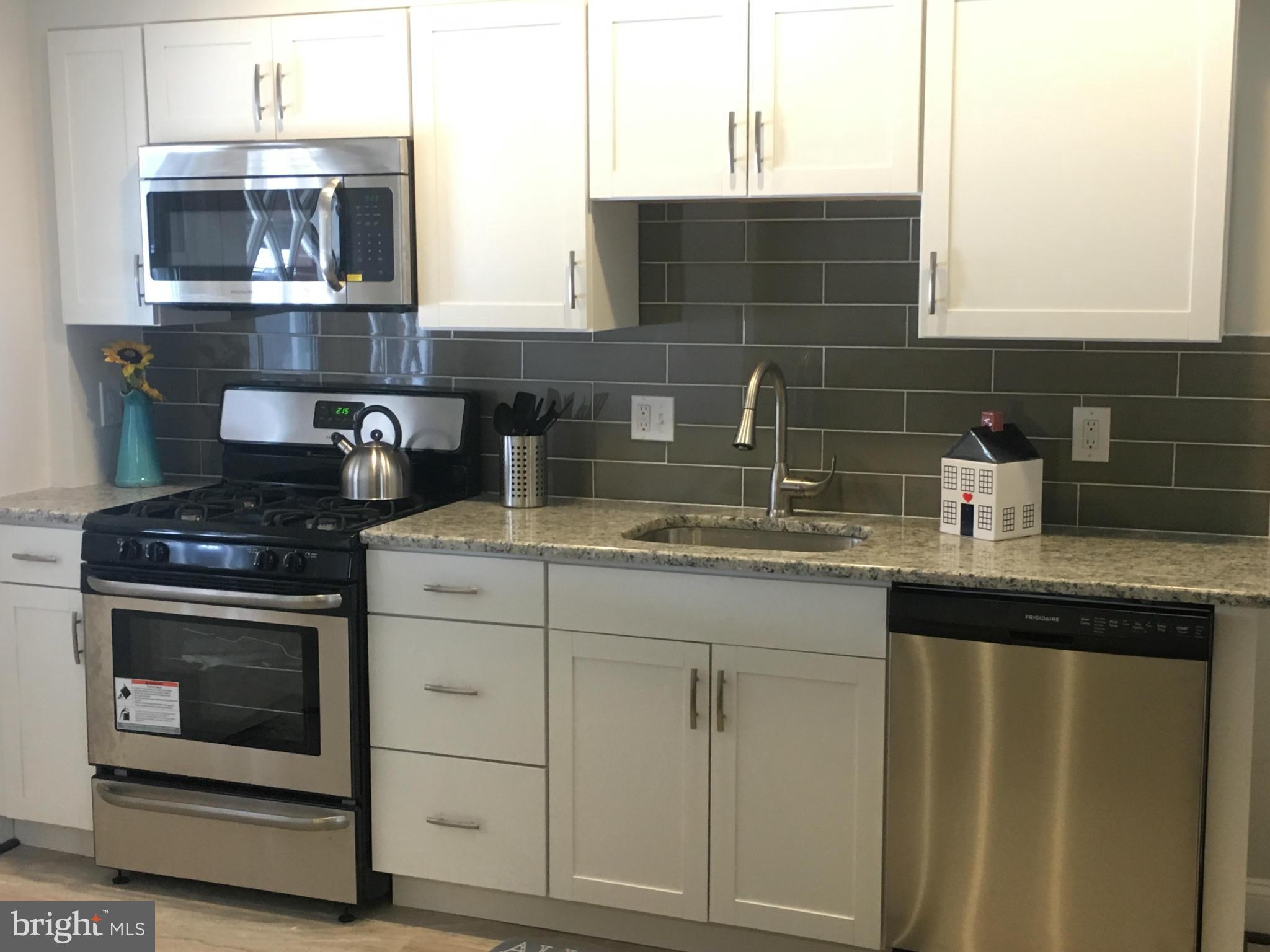 8000 Kimberly Road Baltimore, MD 21222 - Photo 4 of 30 Kitchen