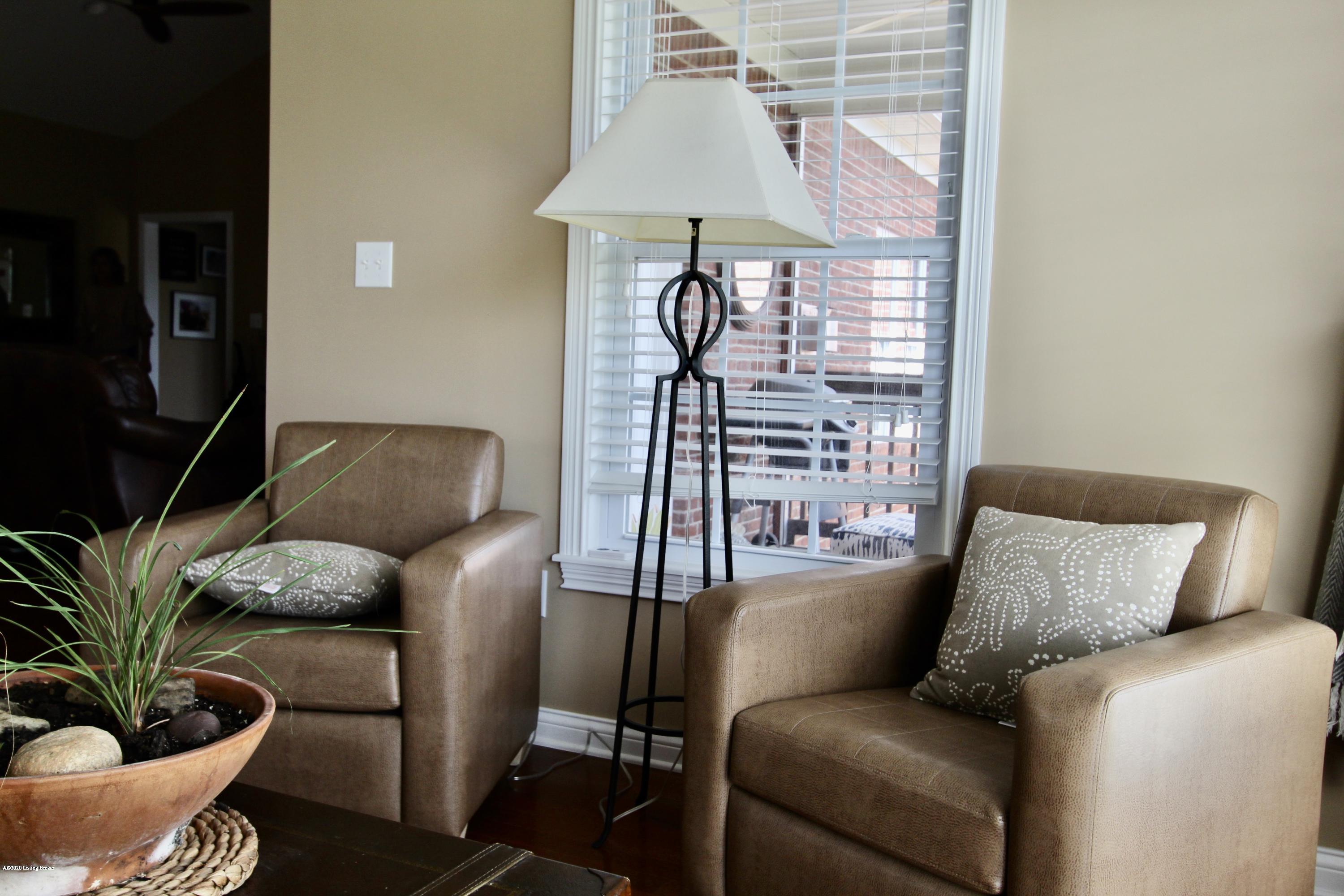 907 Ridge Point Drive Louisville, KY 40299 - Photo 10 of 25 IMG_2224 2