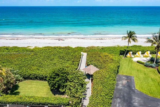$2,200,000 | 530 Ocean Drive, Unit 405, Juno Beach, FL 33408