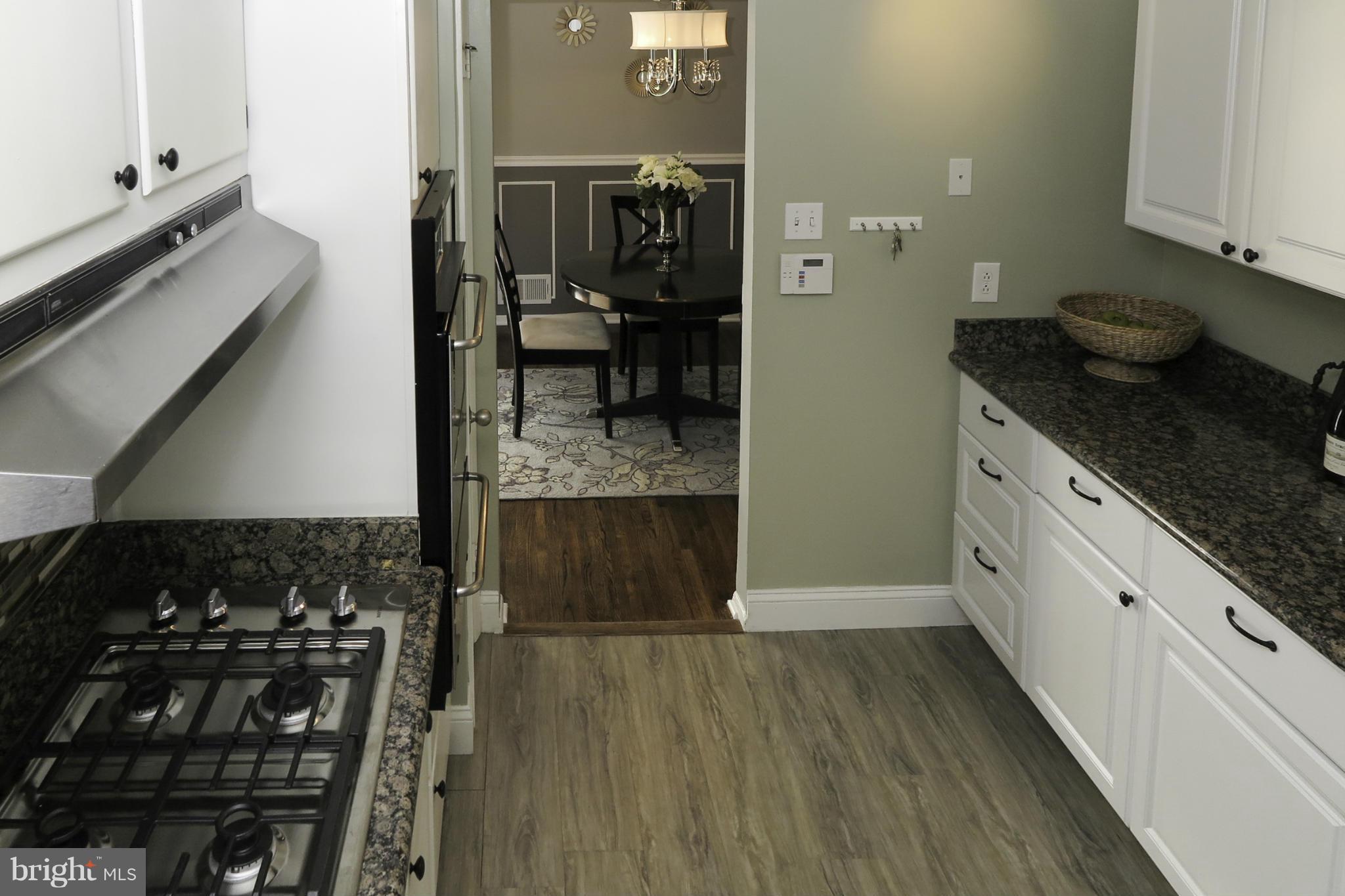 8305 Greeley Boulevard Springfield, VA 22152 - Photo 11 of 30 Kitchen