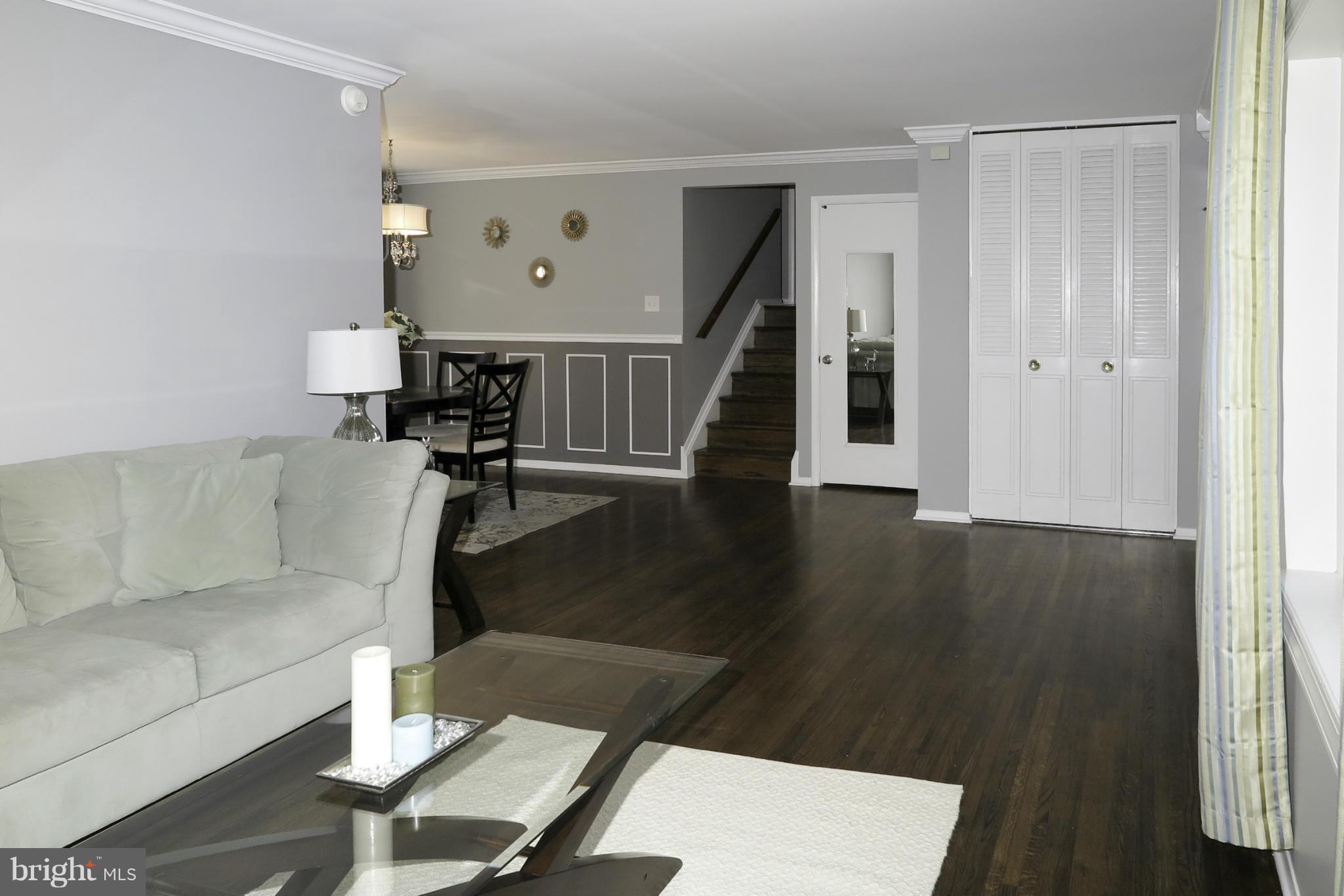 8305 Greeley Boulevard Springfield, VA 22152 - Photo 14 of 30 Living Room